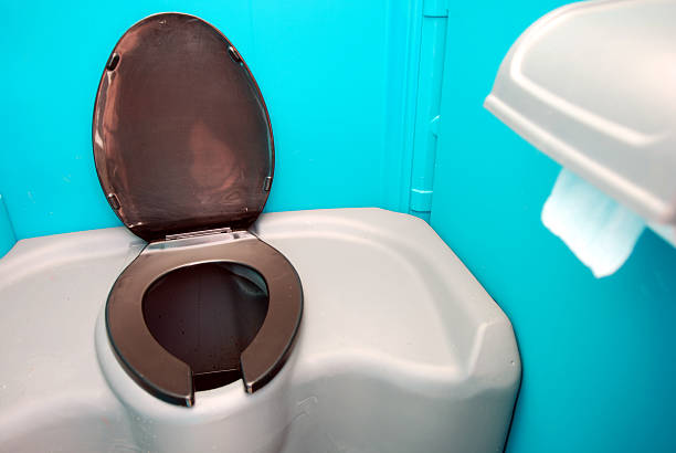 Best Construction site porta potty rental  in Warrensburg, MO