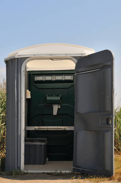 Best Porta potty rental near me  in Warrensburg, MO